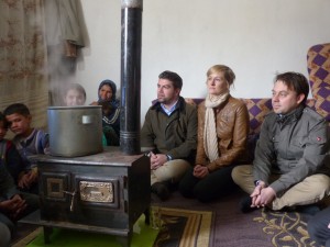 Besuch bei einer Flüchtlingsfamilie im Libanon.